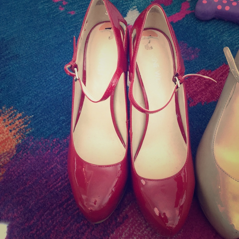 Nine west red pattern leather pumps platform 7